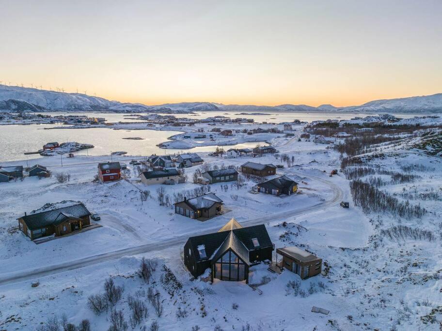 Cabin Aurora Borealis Sommaroy Exterior photo